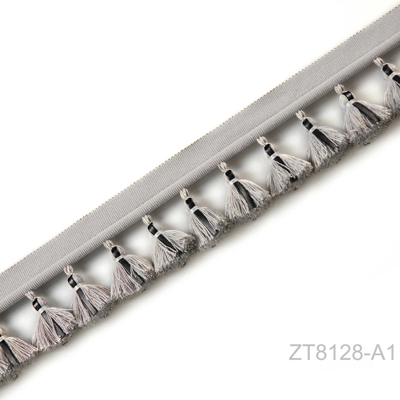 Бахрома з китицями ZT8128 — Колір 1
