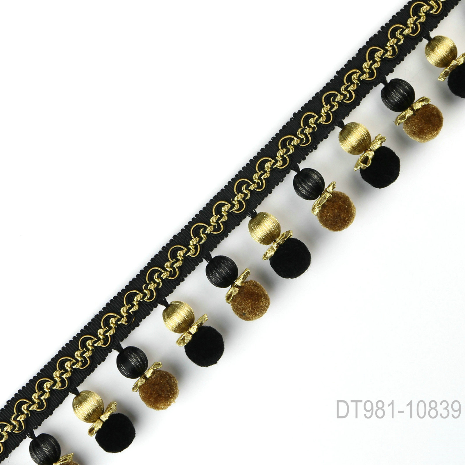 Quastenborte DT981 — Farbe 1
